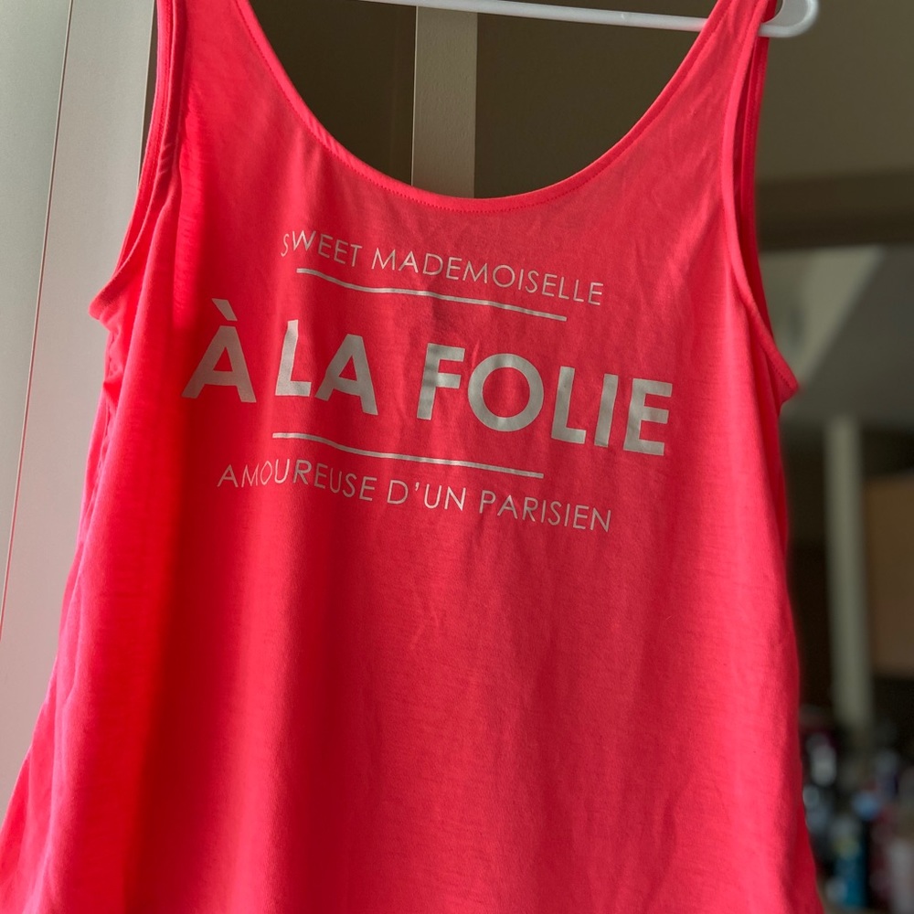 Pink tank top medium